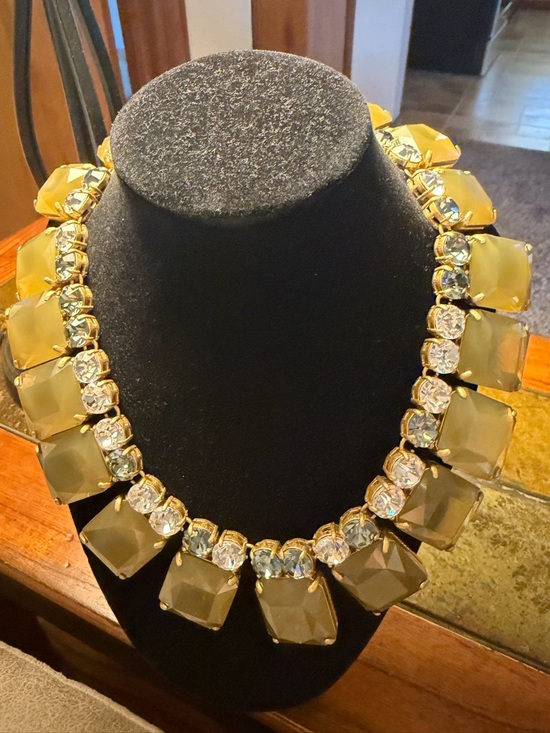 J. Crew Jewelry - J. Crew NWOT Statement Necklace